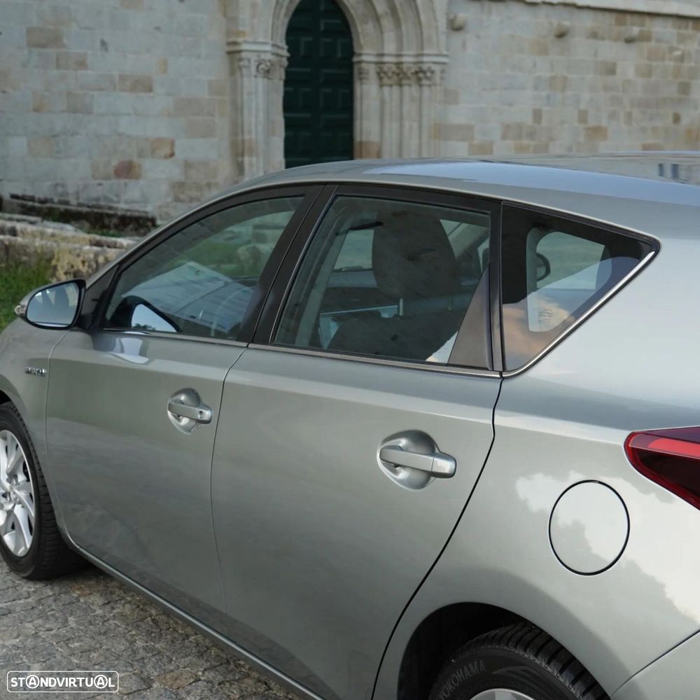 Toyota Auris 1.8 HSD Active - 44