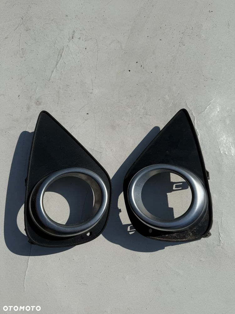 TOYOTA YARIS III KRATKA ZDERZAKA HALOGENU LEWA 81482-0D270 - 1