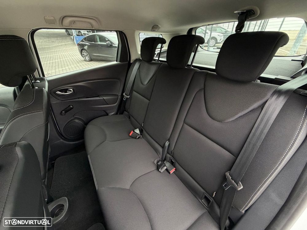 Renault Clio Sport Tourer - 36