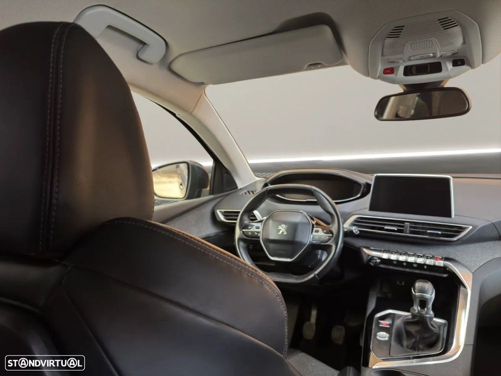 Peugeot 5008 1.2 PureTech Allure - 19