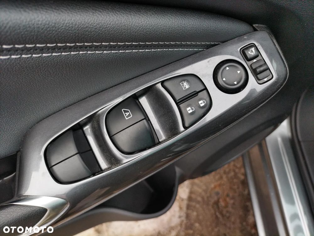 Nissan Juke 1.0 DIG-T N-Connecta - 17