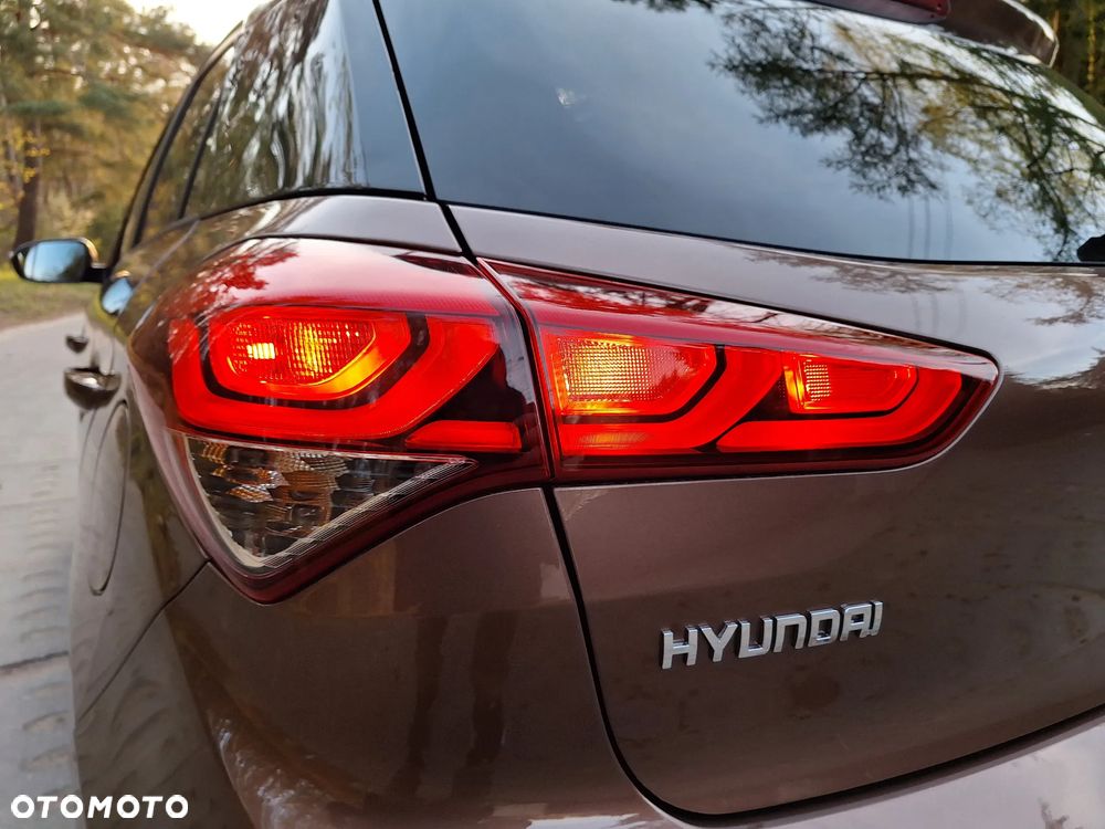 Hyundai i20 1.4 YES Gold - 20