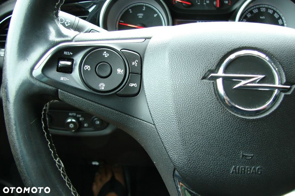 Opel Insignia - 23