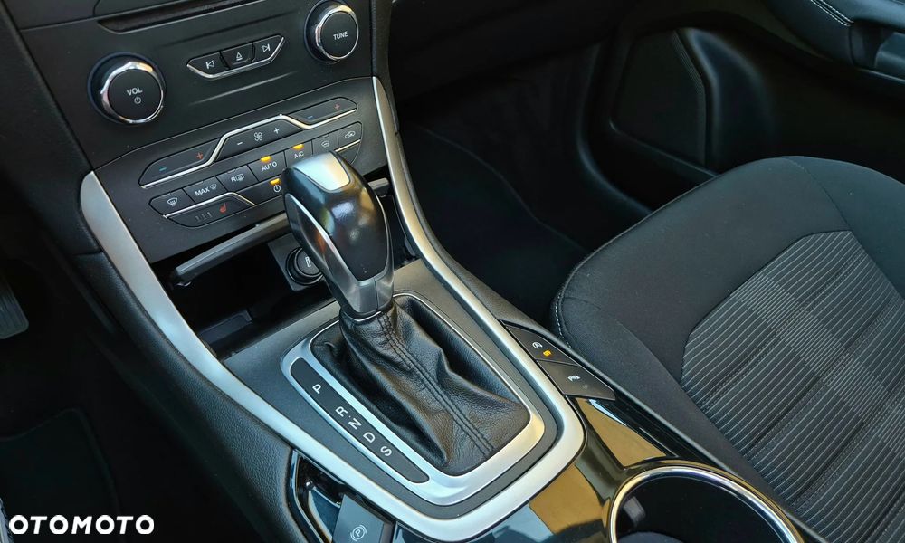 Ford Galaxy 2.0 TDCi Titanium PowerShift - 24