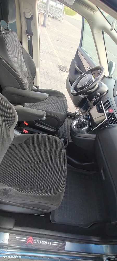 Citroën C4 1.6 HDi Impress Pack - 16