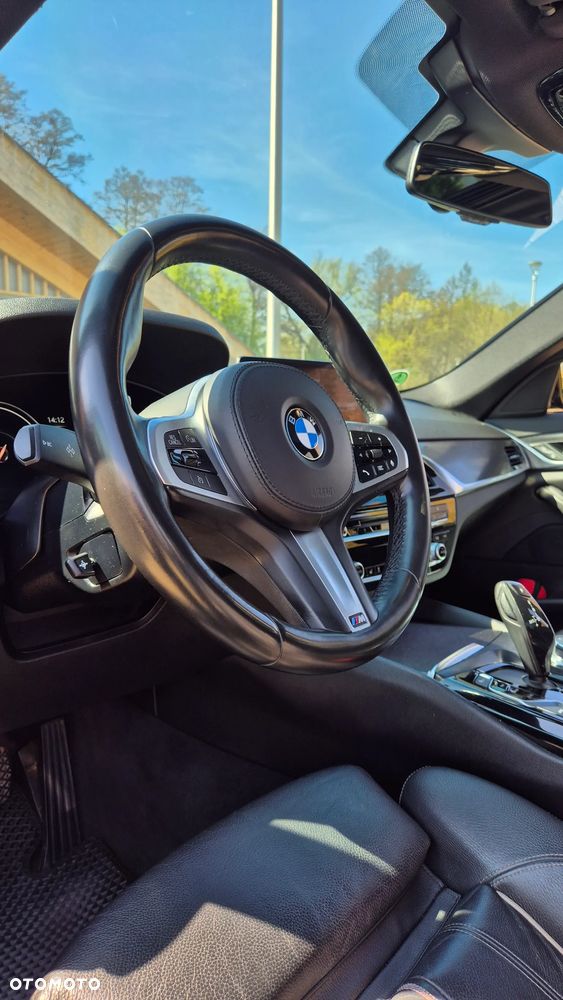 BMW Seria 5 530e iPerformance M Sport sport - 21