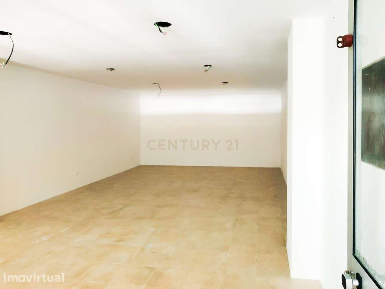 Loja para venda no Centro Comercial Zona F - Grande imagem: 5/6