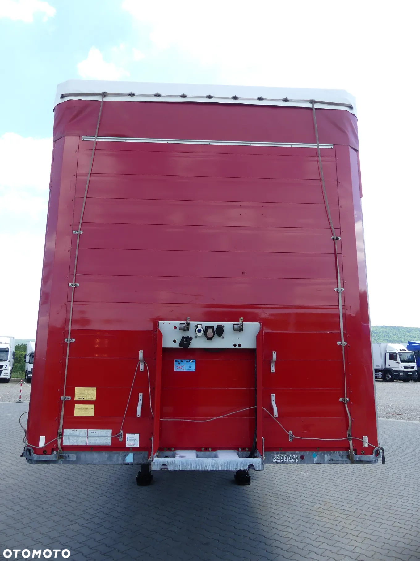 Schmitz Cargobull FIRANKA /  STANDARD / W OCYNKU / ZADBANA / - 13