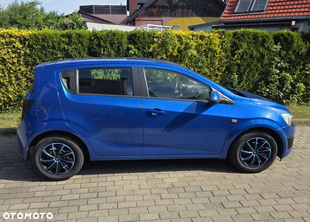 Chevrolet Aveo 1.2 LT - 4