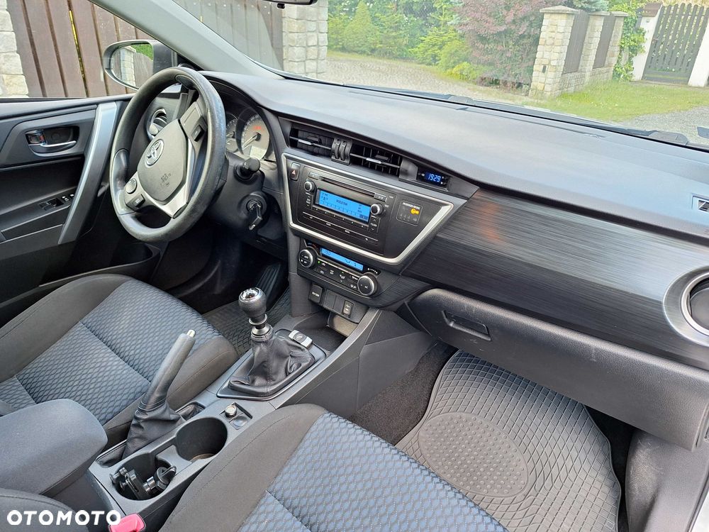 Toyota Auris - 5