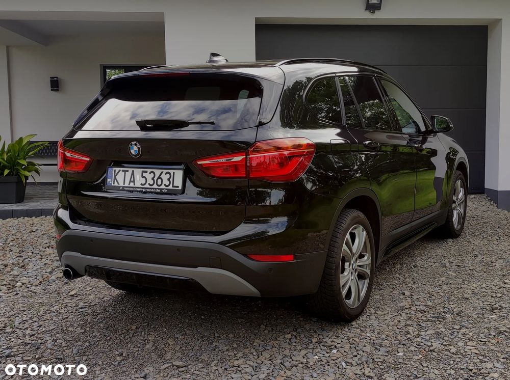 BMW X1 xDrive18d Sport Line - 22