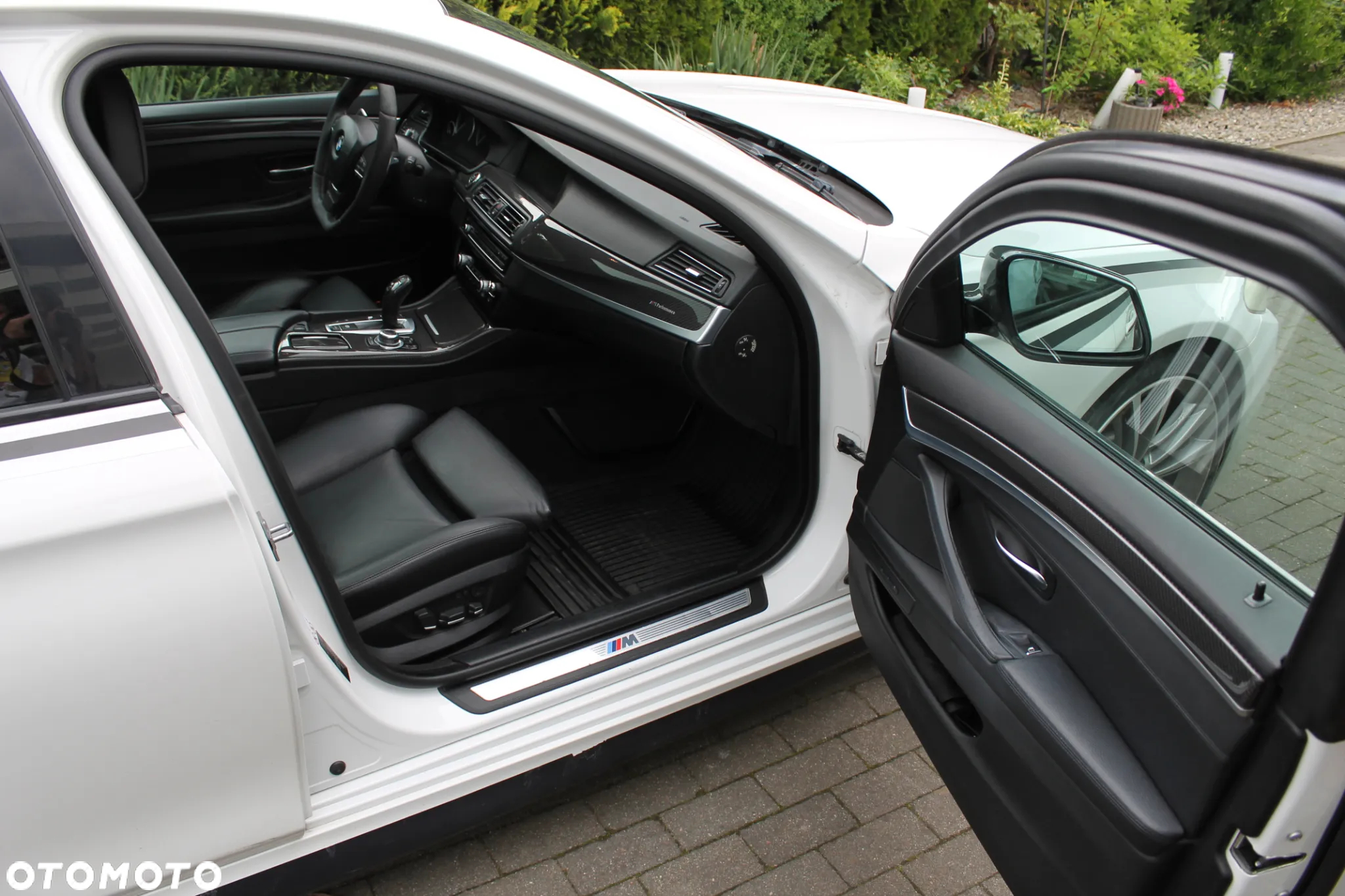 BMW Seria 5 530d xDrive - 16