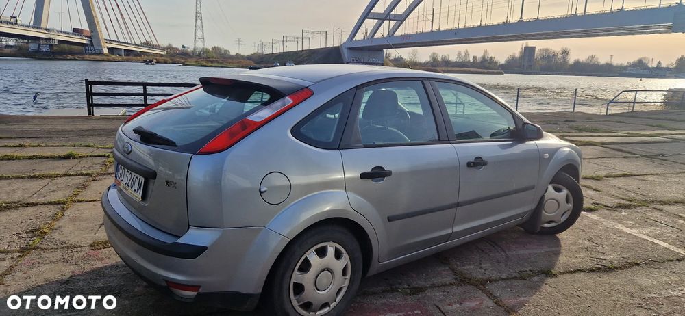 Ford Focus 1.6 FX Silver - 4