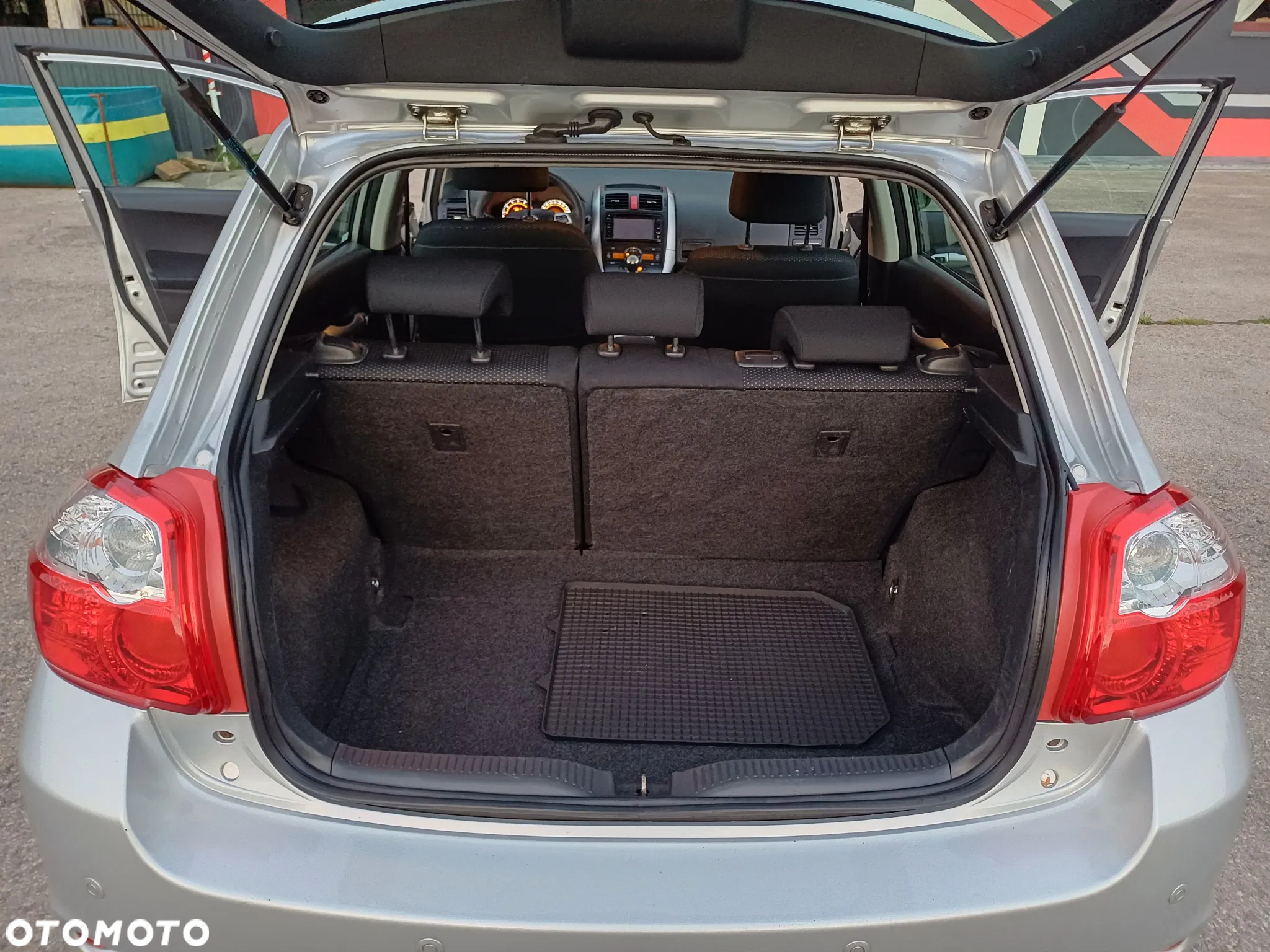 Toyota Auris 1.33 VVT-i Luna - 18