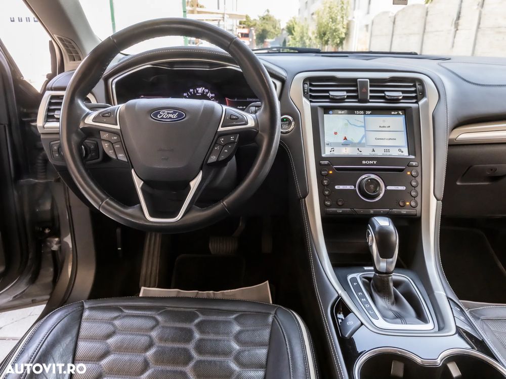 Ford Mondeo Vignale 2.0 Hybrid - 17