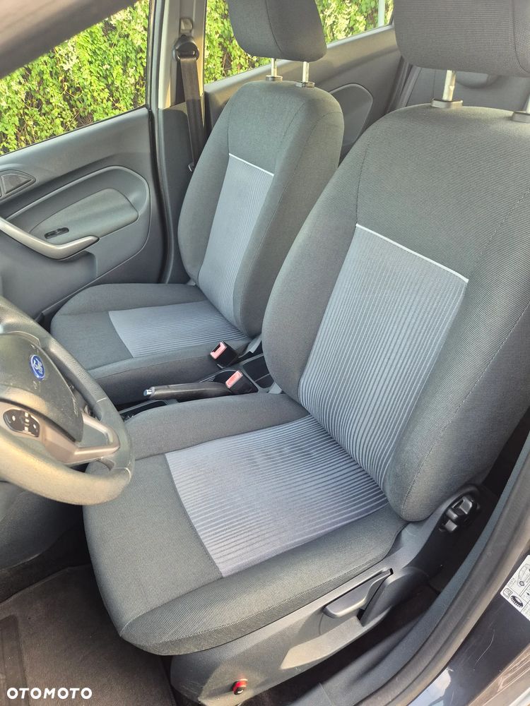 Ford Fiesta 1.25 Trend EU5 - 13