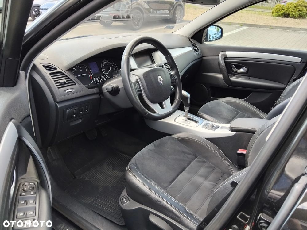 Renault Laguna 2.0 DCi FAP Initiale - 17