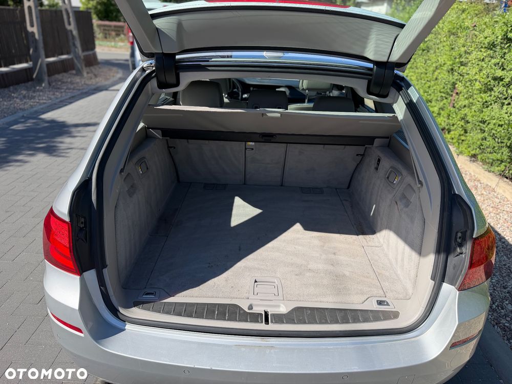 BMW Seria 5 530d Sport-Aut Luxury Line - 14
