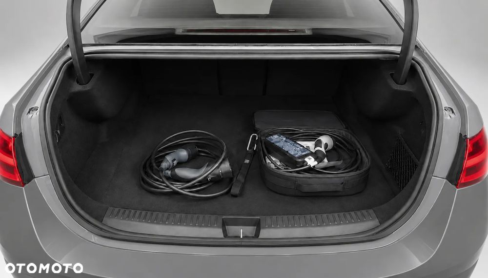 Mercedes-Benz Klasa E 400e 4Matic 9G-TRONIC AMG Line NIGHT Edition - 14