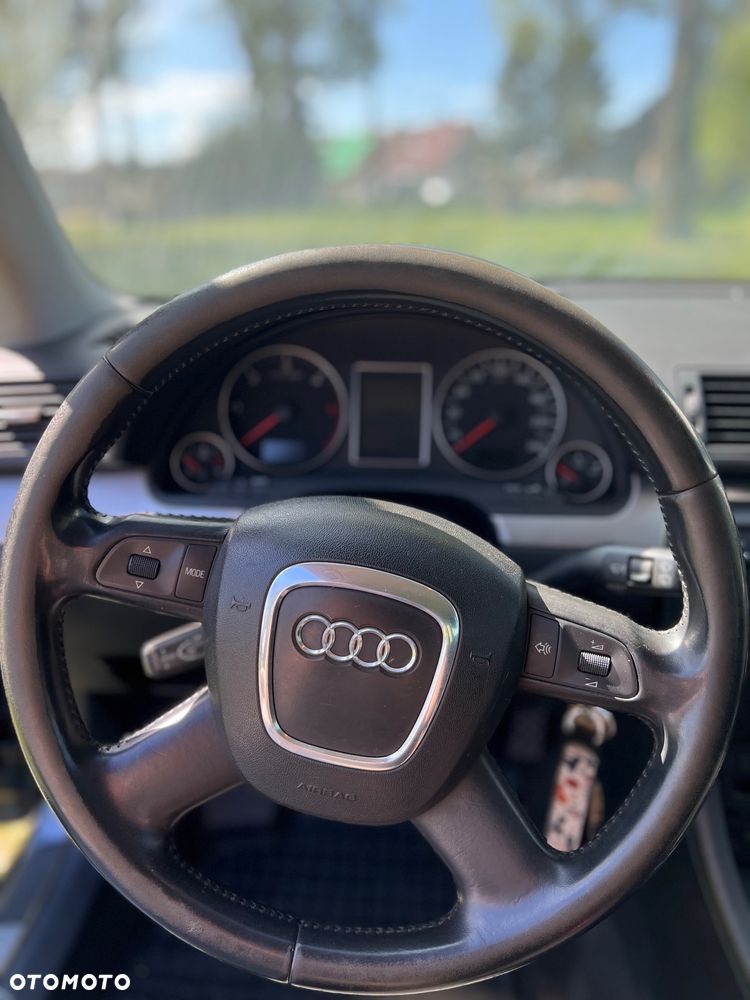 Audi A4 Avant 2.0 TDI - 12