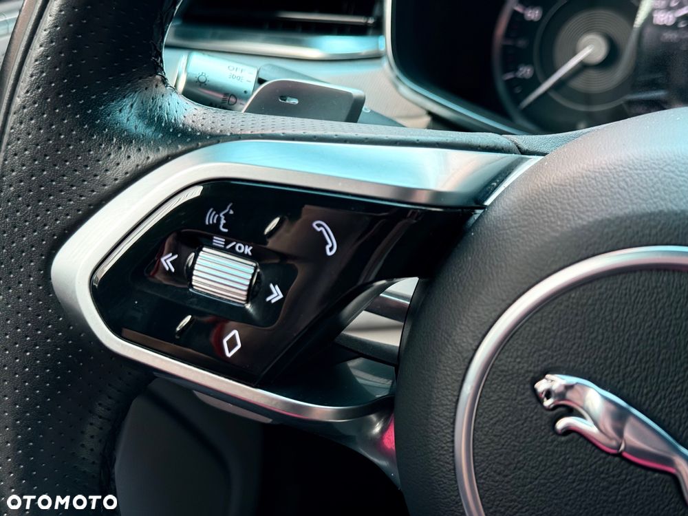 Jaguar XF D200 R-Dynamic SE - 17