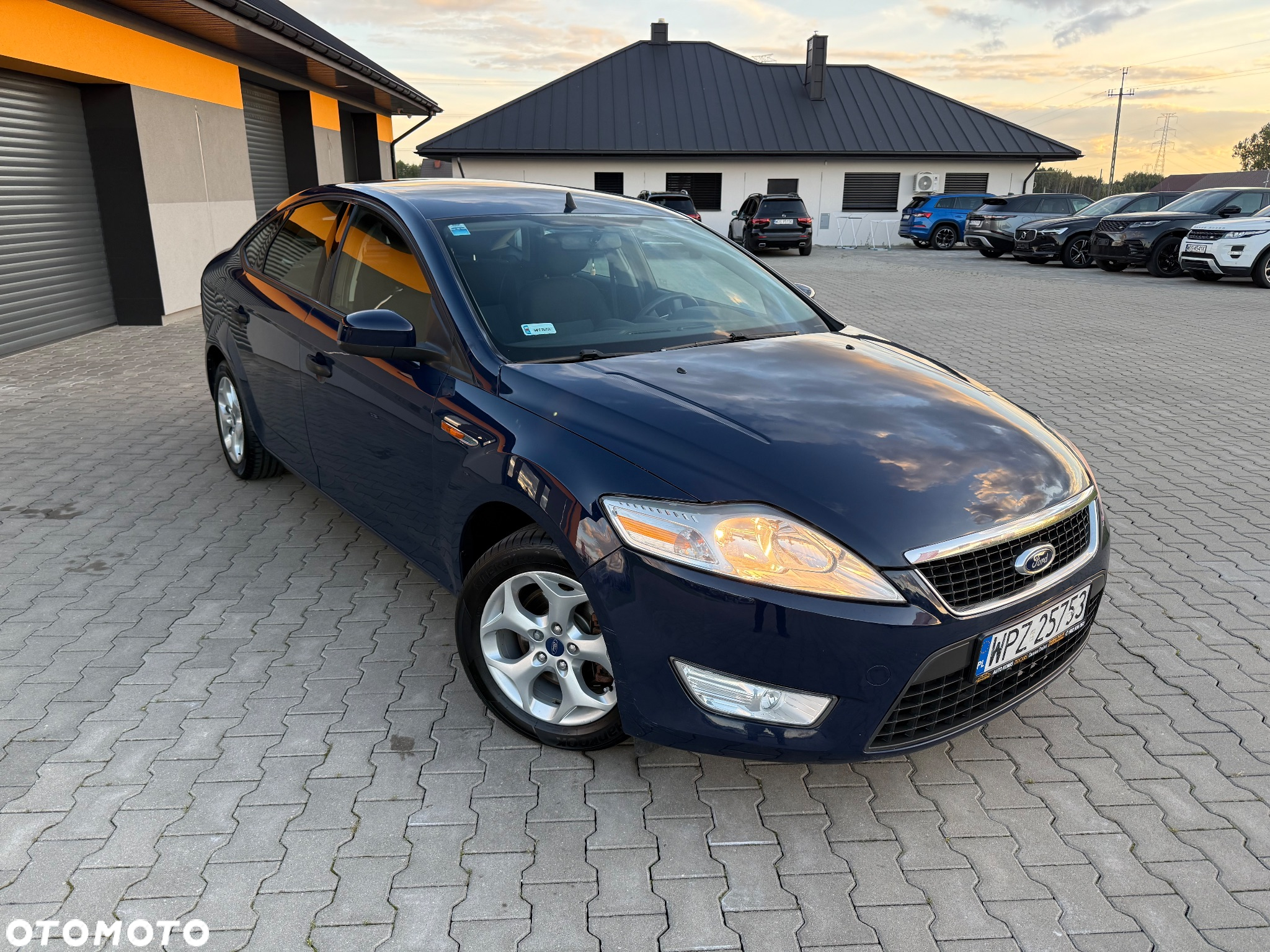 Ford Mondeo 1.6 Ambiente - 2