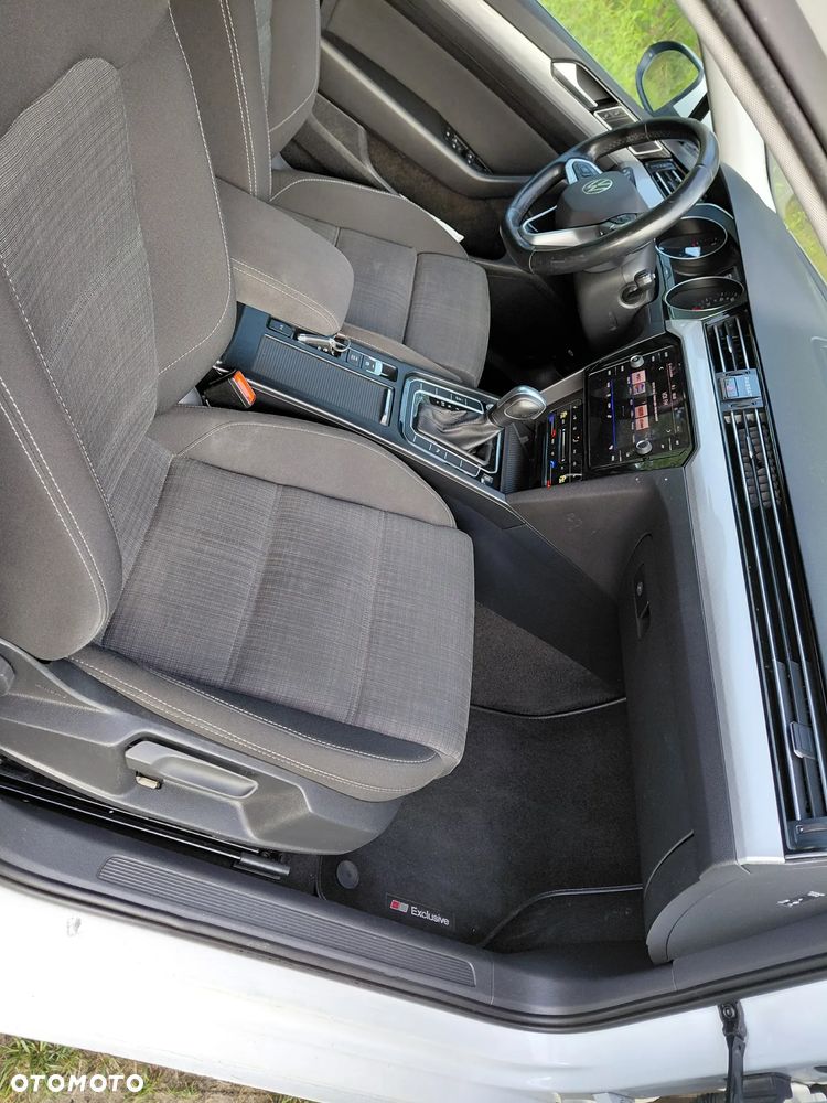 Volkswagen Passat 2.0 TDI Business DSG - 10
