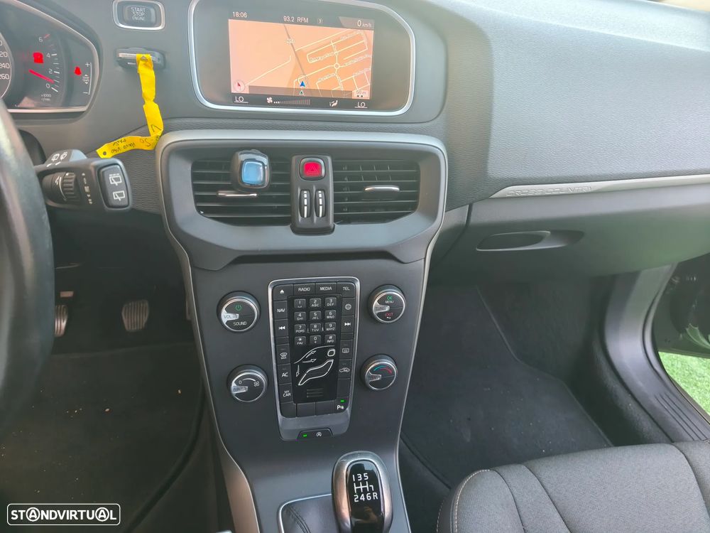 Volvo V40 Cross Country 2.0 D2 Summum - 9