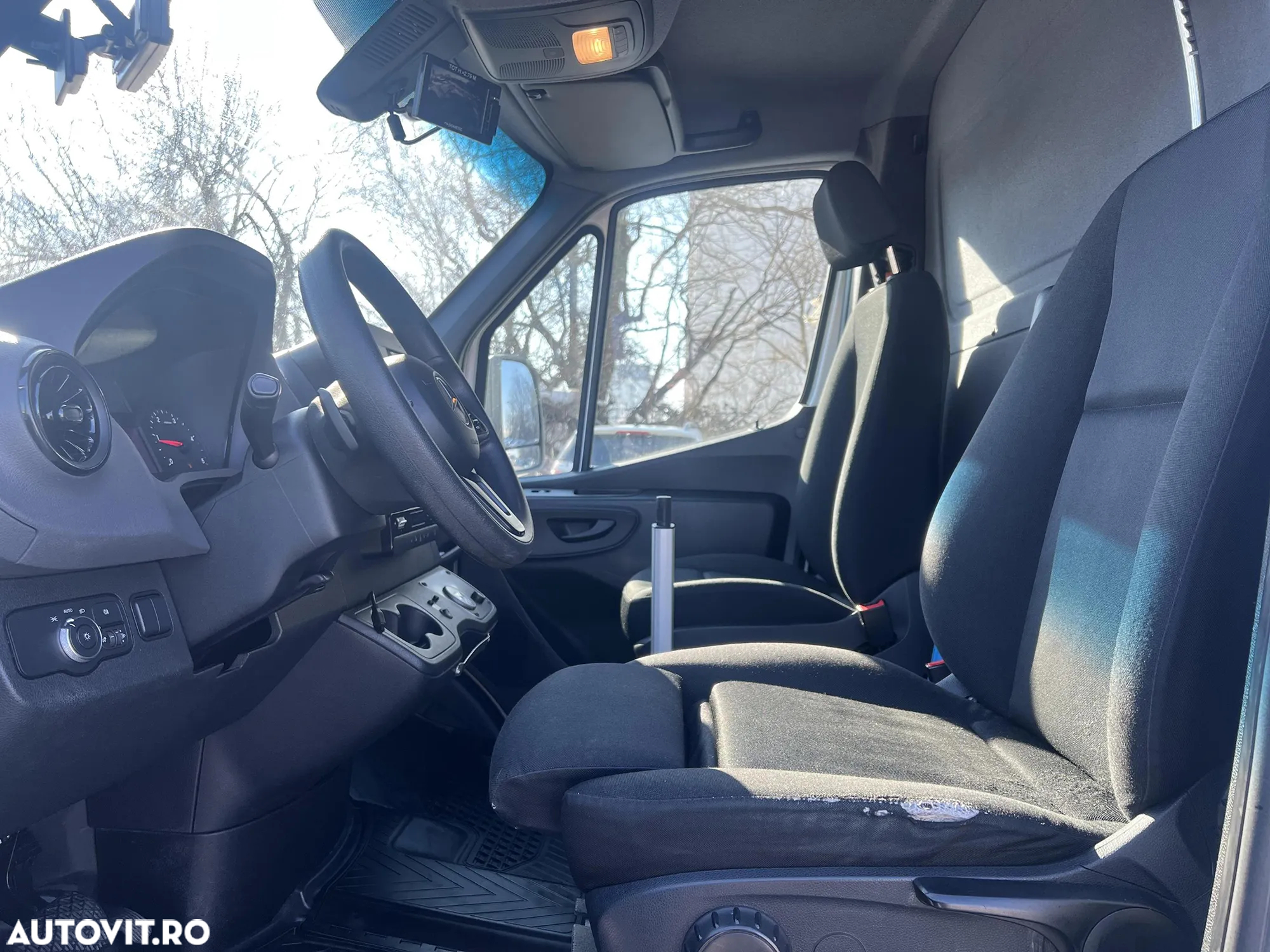 Mercedes-Benz Sprinter - 22
