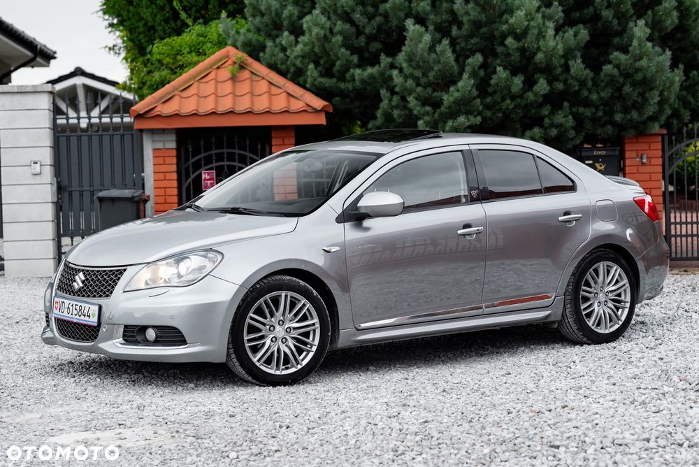 Suzuki Kizashi 2.4 4x4 CVT Sport - 6