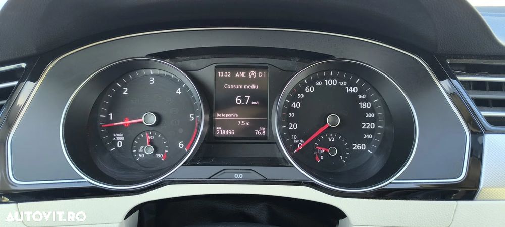 Volkswagen Passat Variant 1.6 TDI (BlueMotion Technology) DSG Trendline - 11