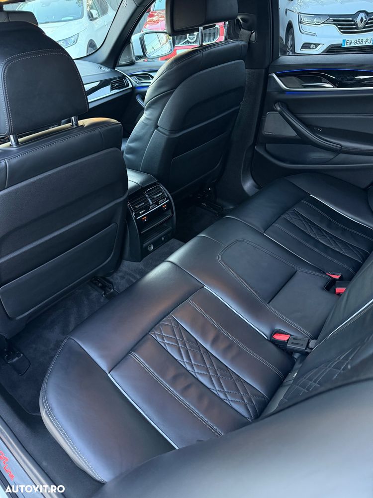 BMW Seria 5 520d xDrive AT - 18