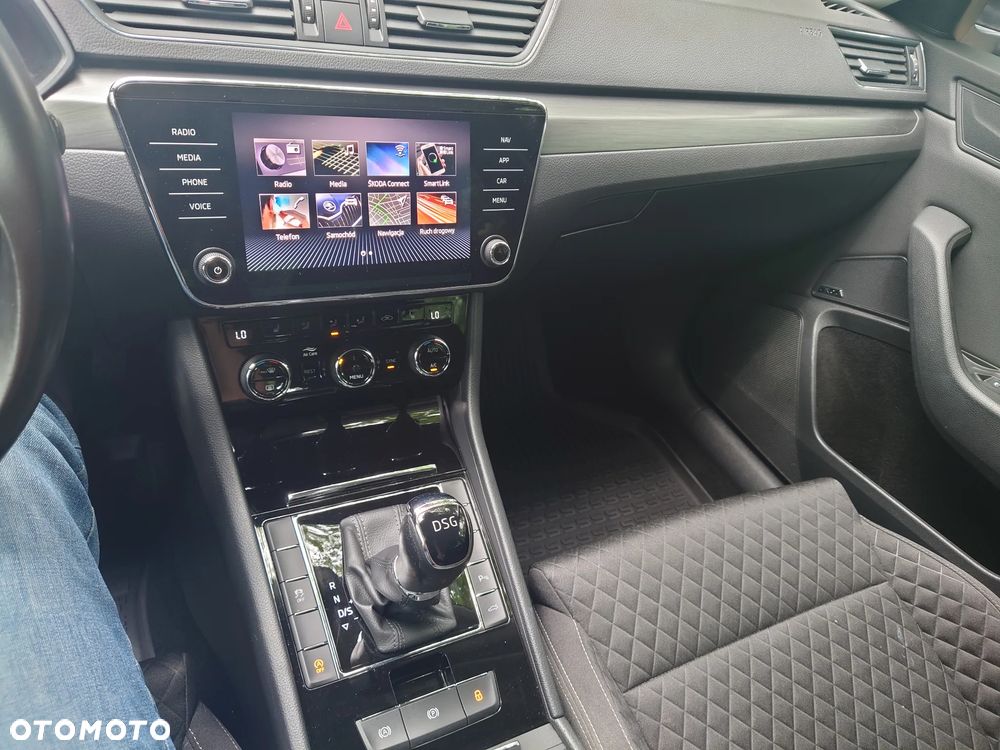 Skoda Superb 2.0 TDI Style DSG - 9