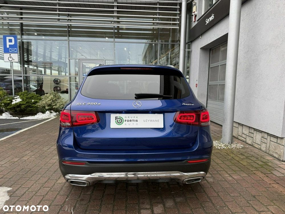 Mercedes-Benz GLC - 25