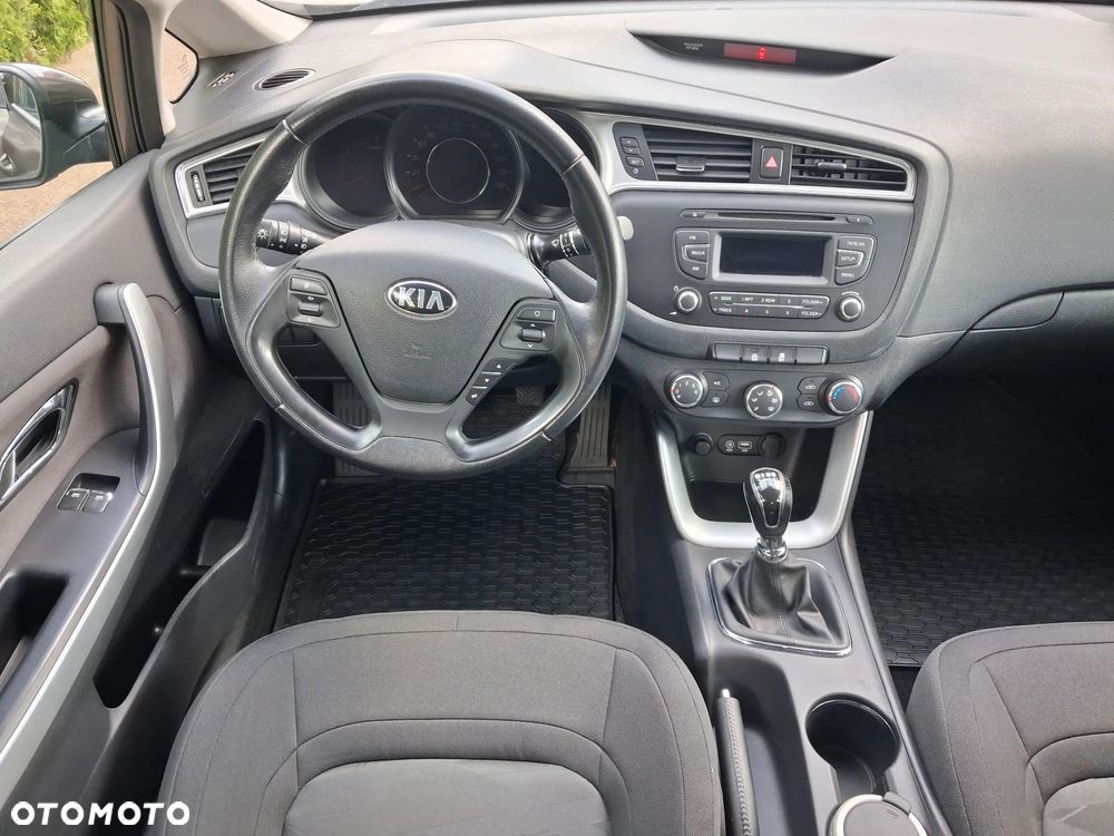 Kia Ceed 1.4 CVVT Attract - 7