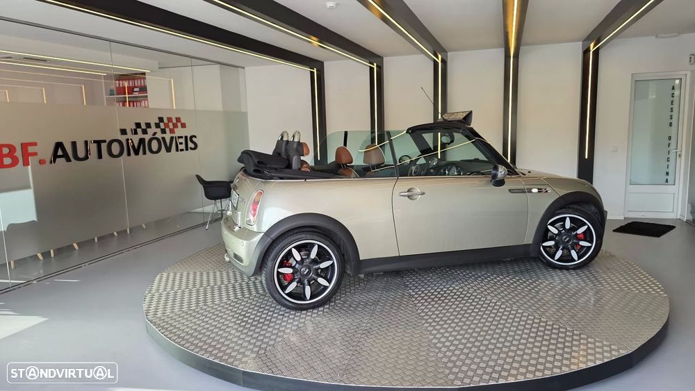 MINI Cabrio Cooper S Sidewalk - 8