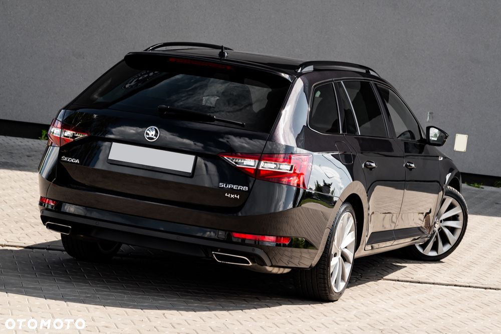 Skoda Superb 2.0 TSI 4x4 DSG Sportline - 7