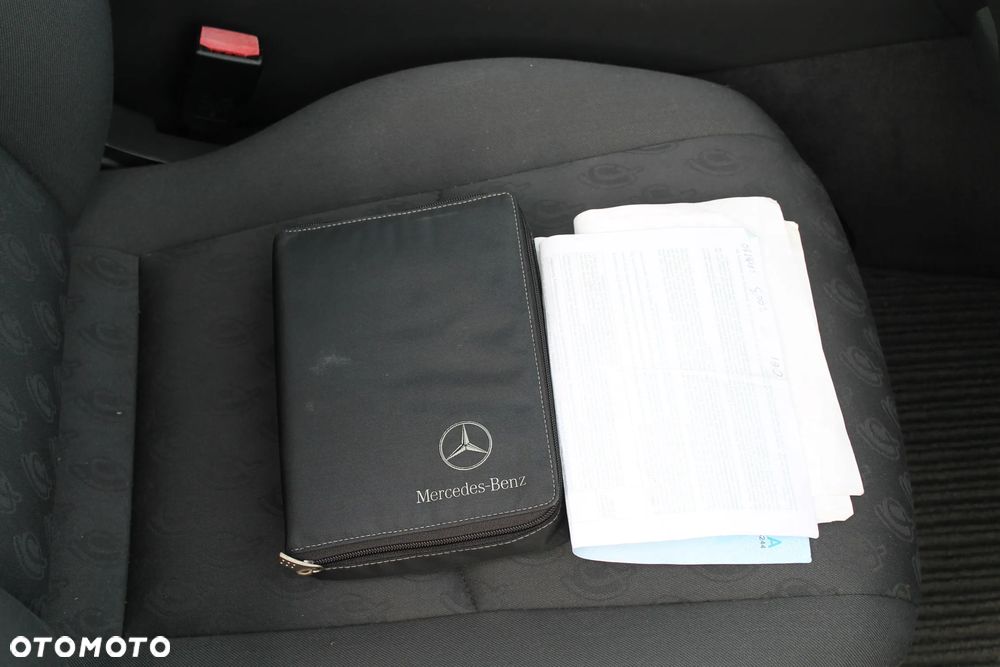 Mercedes-Benz Klasa C 200 CGI Elegance - 20