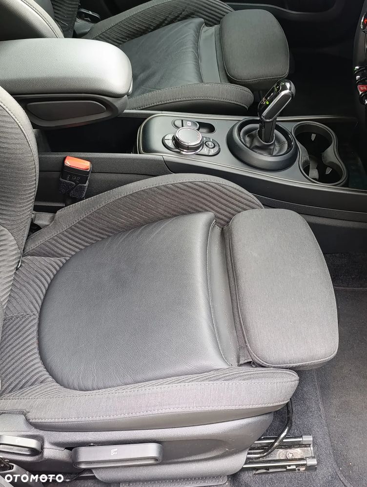MINI Countryman Cooper SD All4 Essential Trim - 19