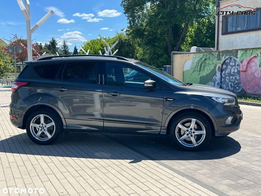 Ford Kuga - 11