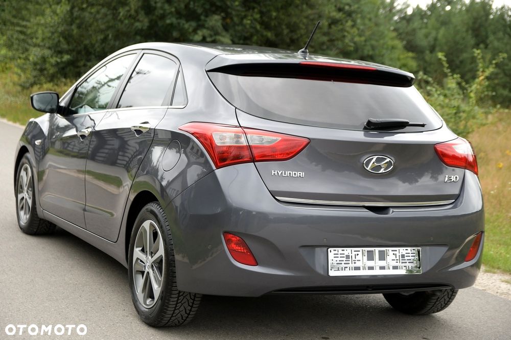 Hyundai i30 blue 1.6 GDI DCT Premium - 31