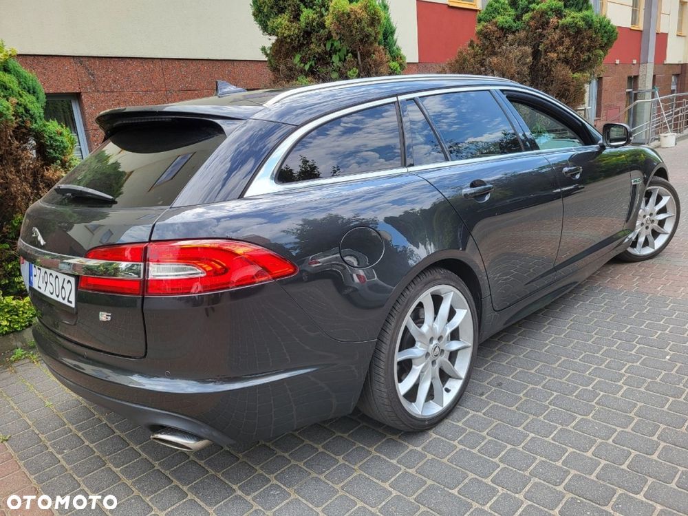 Jaguar XF - 4
