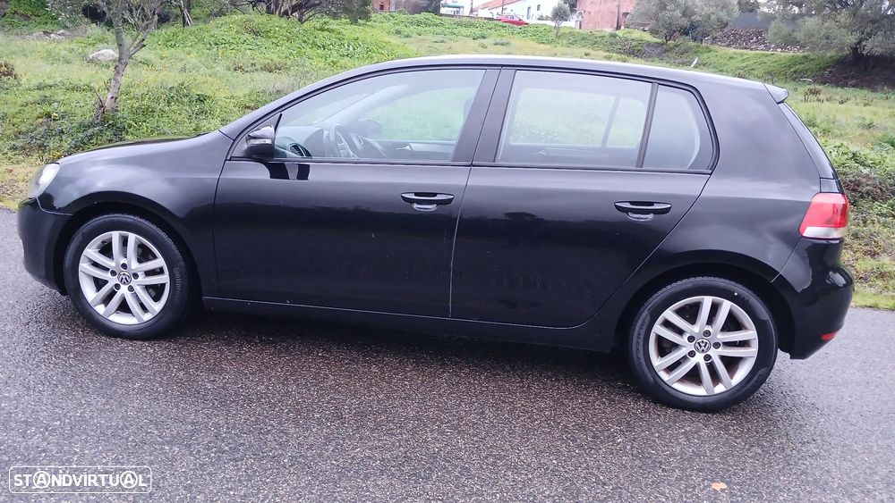 VW Golf 2.0 TDi BlueMotion Confortline - 8