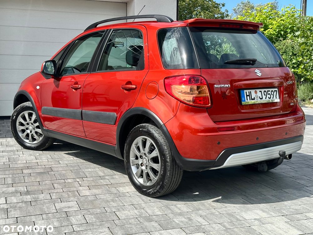 Suzuki SX4 Classic 1.6 VVT 4x4 Comfort - 12
