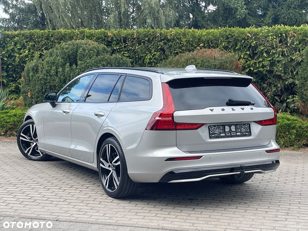 Volvo V60 B3 B Plus Dark - 3