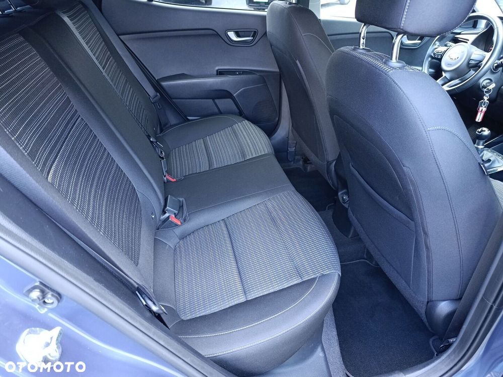 Kia Stonic 1.2 M - 11