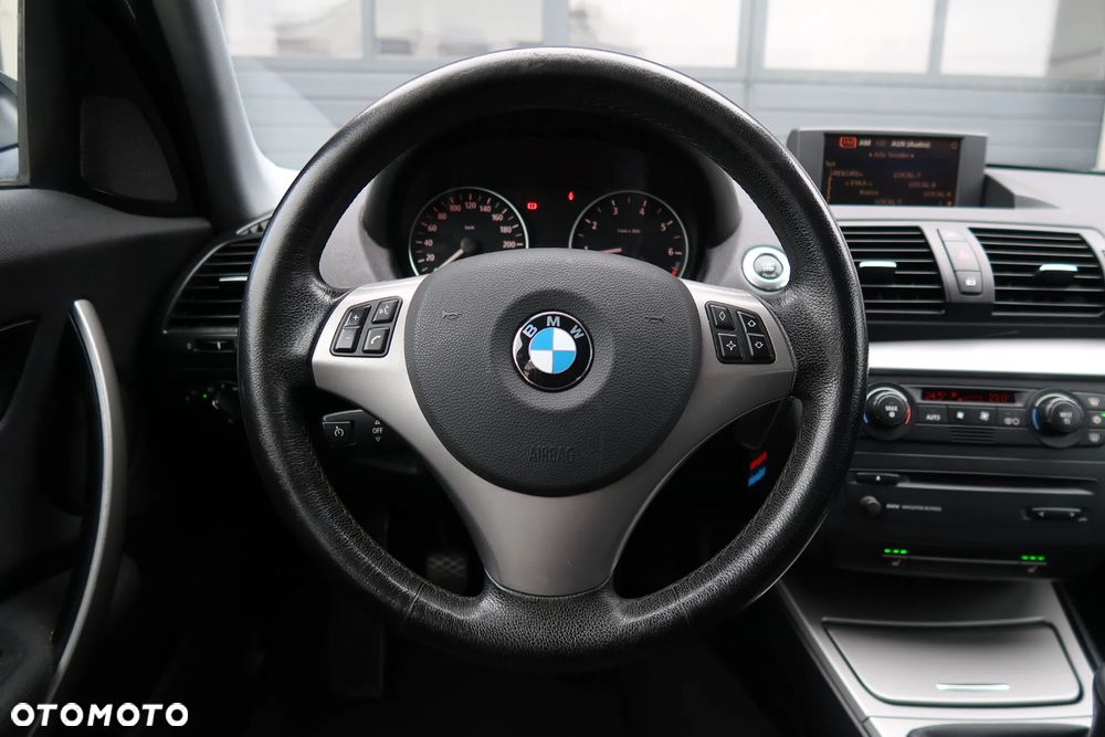 BMW Seria 1 116i - 20