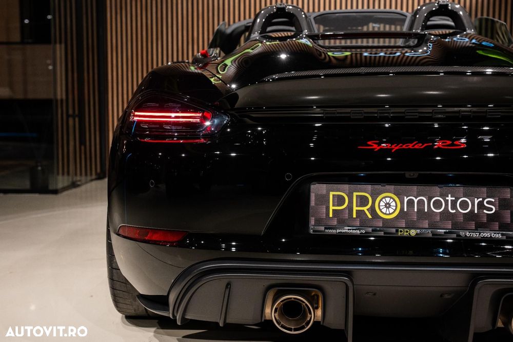 Porsche Boxster 718 Spyder RS - 14