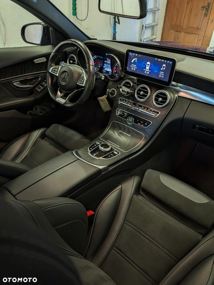 Mercedes-Benz Klasa C AMG 63 AMG Speedshift 7G-MCT - 18