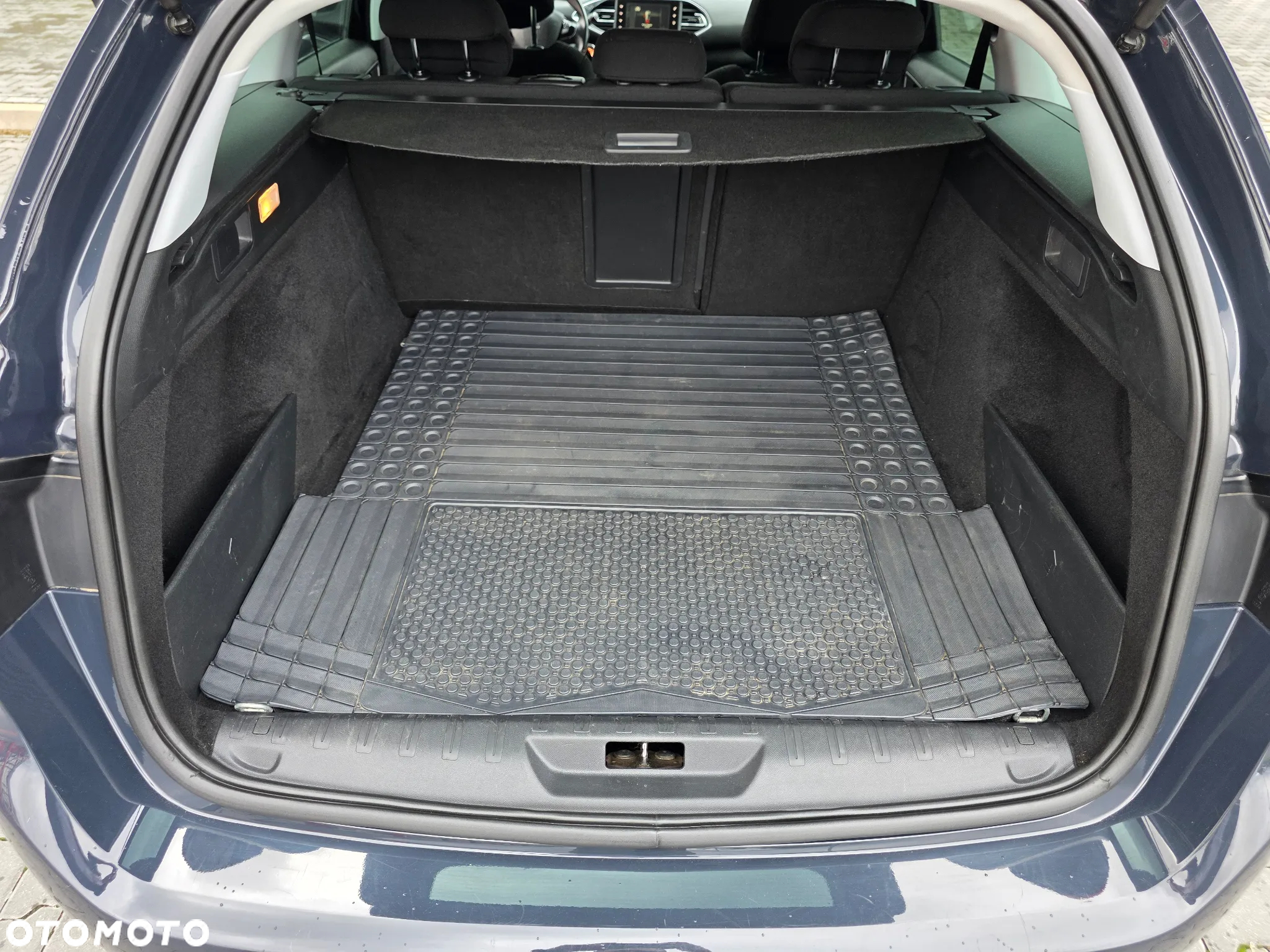 Peugeot 308 SW BlueHDi 150 Automatik Stop & Start Allure - 7